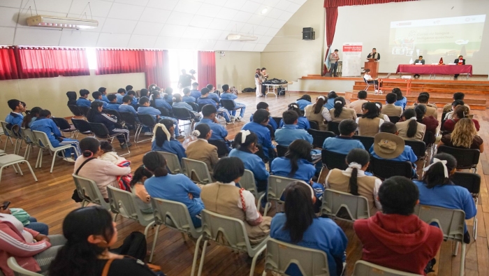 Arequipa: más de 50 estudiantes de la Gran Unidad Escolar Mariano Melgar aprendieron quechua de manera gratuita gracias al Mincul