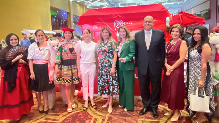 Panamá: cultura peruana se luce en la feria solidaria “Fiesta alrededor del mundo” 2024