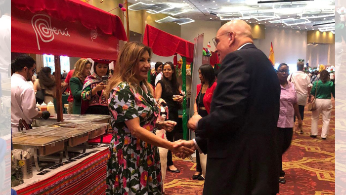 Panamá: cultura peruana se luce en la feria solidaria “Fiesta alrededor del mundo” 2024
