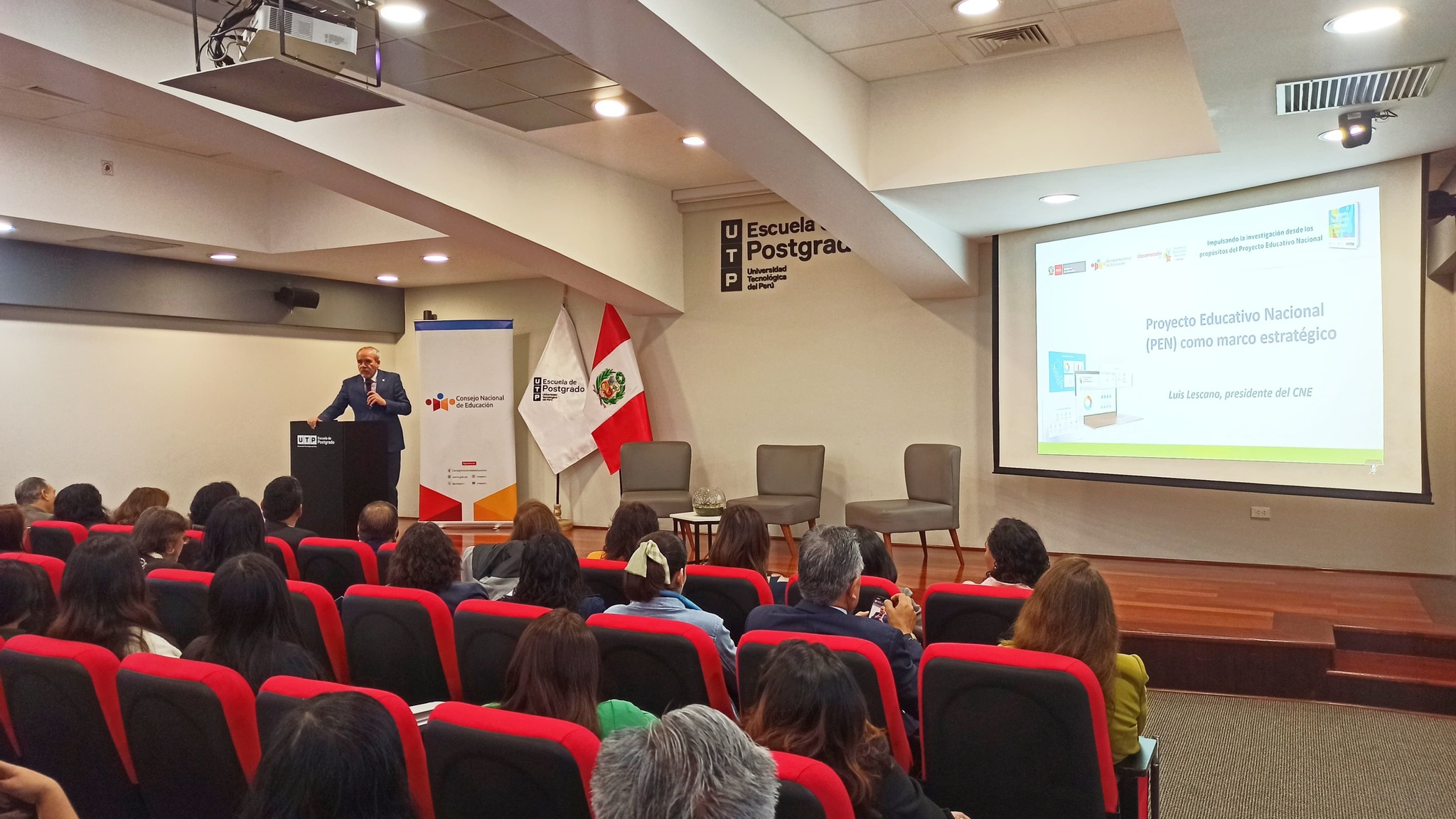 CNE continúa impulsando la ciudadanía plena y presenta el Observatorio del PEN en universidades de Cusco y Lima
