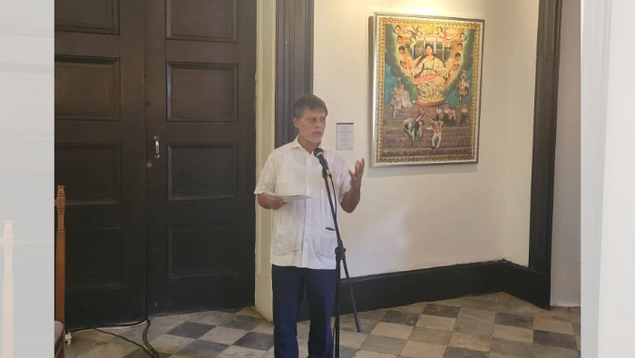 “Vírgenes Urbanas”: Embajada del Perú en Cuba presenta en Trinidad exhibición de la artista visual Ana de Orbegoso