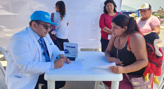 EsSalud: médicos brindaron atenciones en oftalmología, pediatría, traumatología, entre otros a población de Atico, en Arequipa