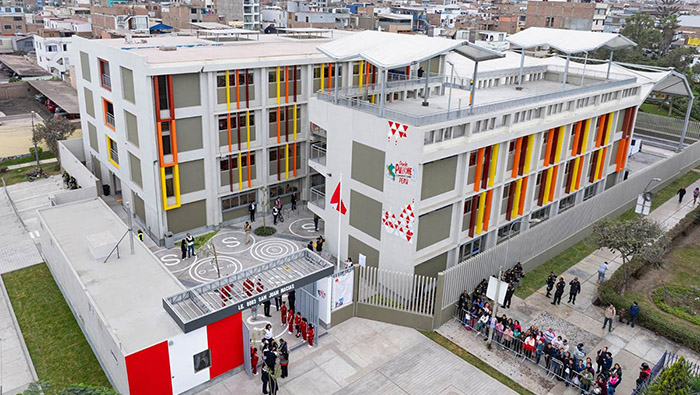 Ministerio de Economía realiza transferencia para inversiones en Escuelas Bicentenario