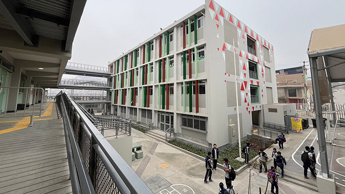 Ministerio de Economía realiza transferencia para inversiones en Escuelas Bicentenario