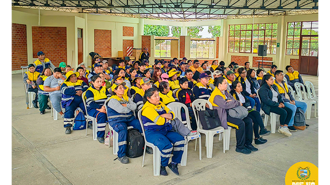 Taller de concientización sobre tema de violencia, dirigido a trabajadores de la municipalidad