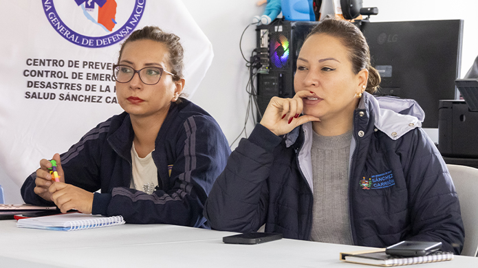 Reunión de la dirección de la red de salud y el hospital para evaluación de los desperfectos