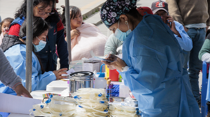 Momentos de la donación de Sangre en la plaza de Armas de Huamachuco