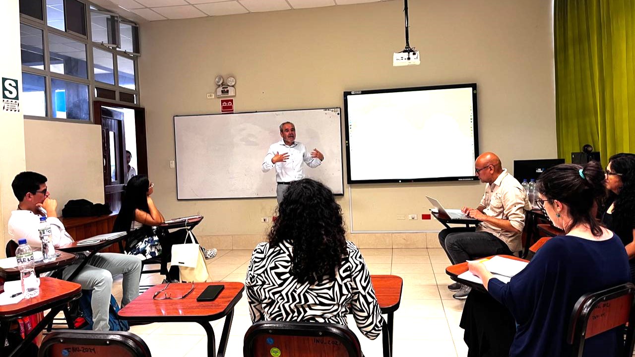 Desde Tarapoto: CNE participa en IX Seminario Internacional de Investigación Educativa