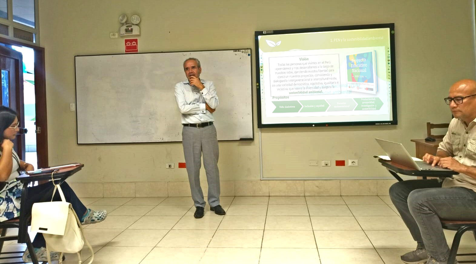 Desde Tarapoto: CNE participa en IX Seminario Internacional de Investigación Educativa