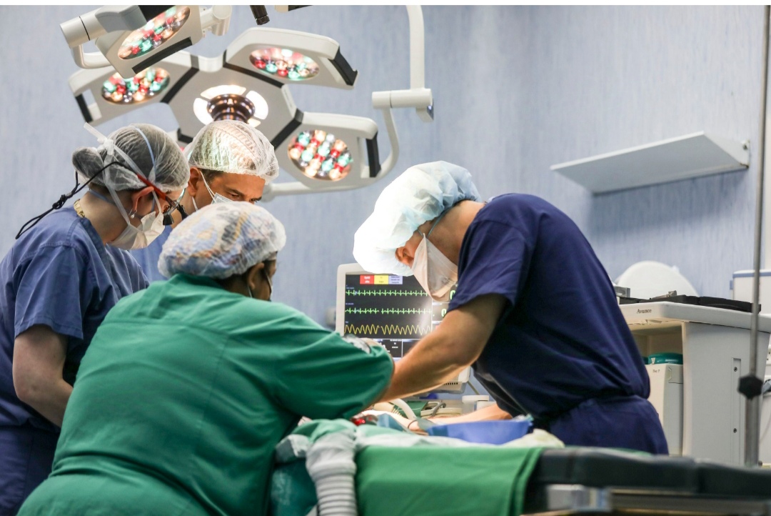 EsSalud firma convenio con Operación Sonrisa Perú para cirugías reconstructivas a pacientes con labio fisurado y paladar hendido en Piura