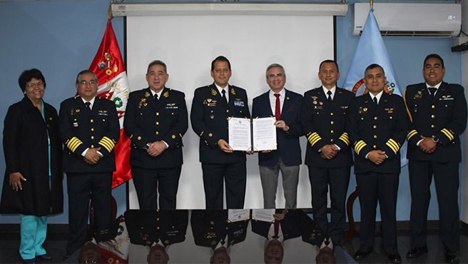 Minsa entregó formalmente la Resolución Ministerial que otorga la categoría III-1 al Hospital Central de Aeronáutica de la Fuerza Aérea 