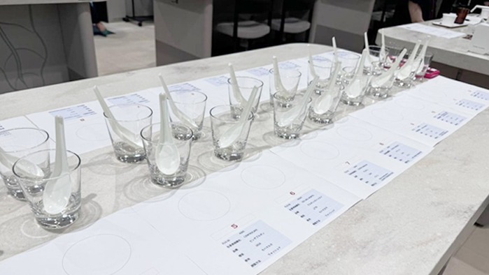 Cupping-en-UCC-Coffee-Academy-de-Tokio