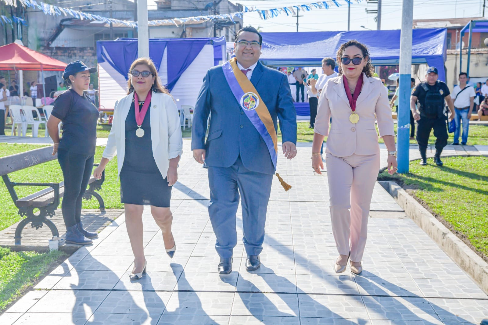 Gorel presente en el desfile cívico por el 25° aniversario de Belén