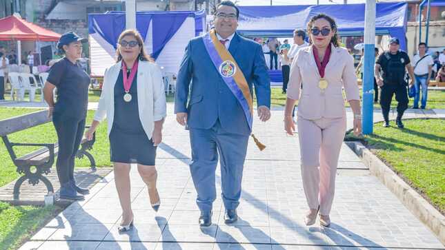 Gorel presente en el desfile cívico por el 25° aniversario de Belén