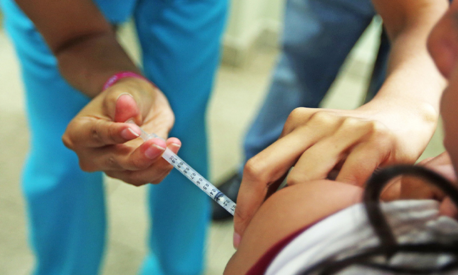 vacuna dengue