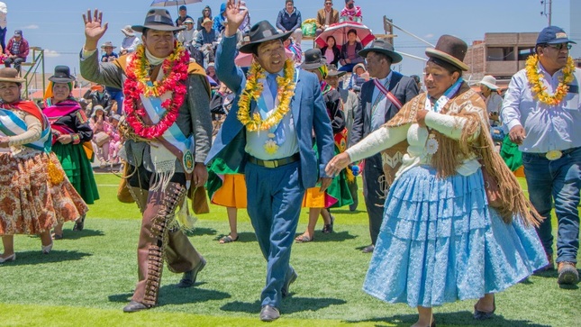 Municipalidad de Puno participó en el XVII Festival del k’ajelo, danzas originarias y carrera de caballos 2024