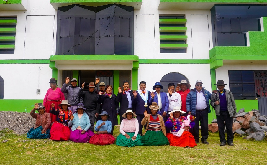 Municipalidad de Puno verifica el estado situacional del potencial recurso turístico "Callejón de las kantutas" en Titilaca