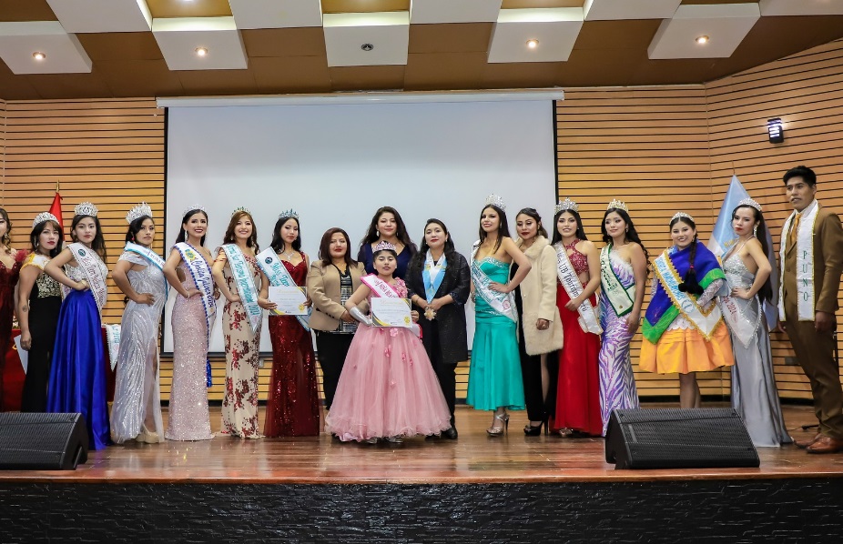 Se desarrolló la noche de reinas y reconocimiento de la belleza Sur Perú