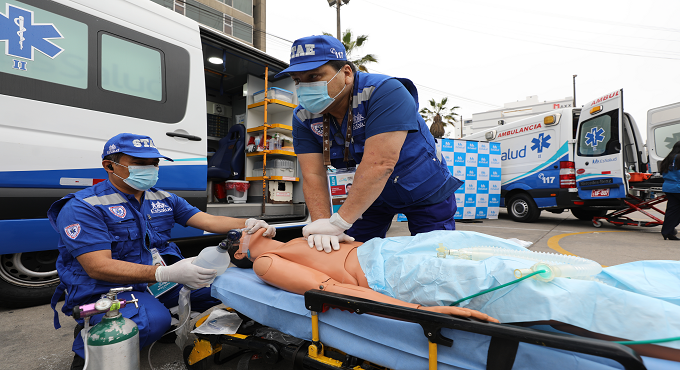 EsSalud presente en el Foro APEC 2024 con ambulancias "UCI móvil" para emergencias médicas
