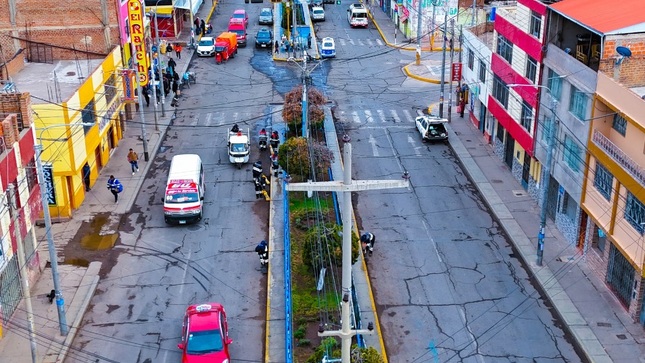Personal de limpieza garantiza el cuidado del ornato de la ciudad por el 356° aniversario de Puno