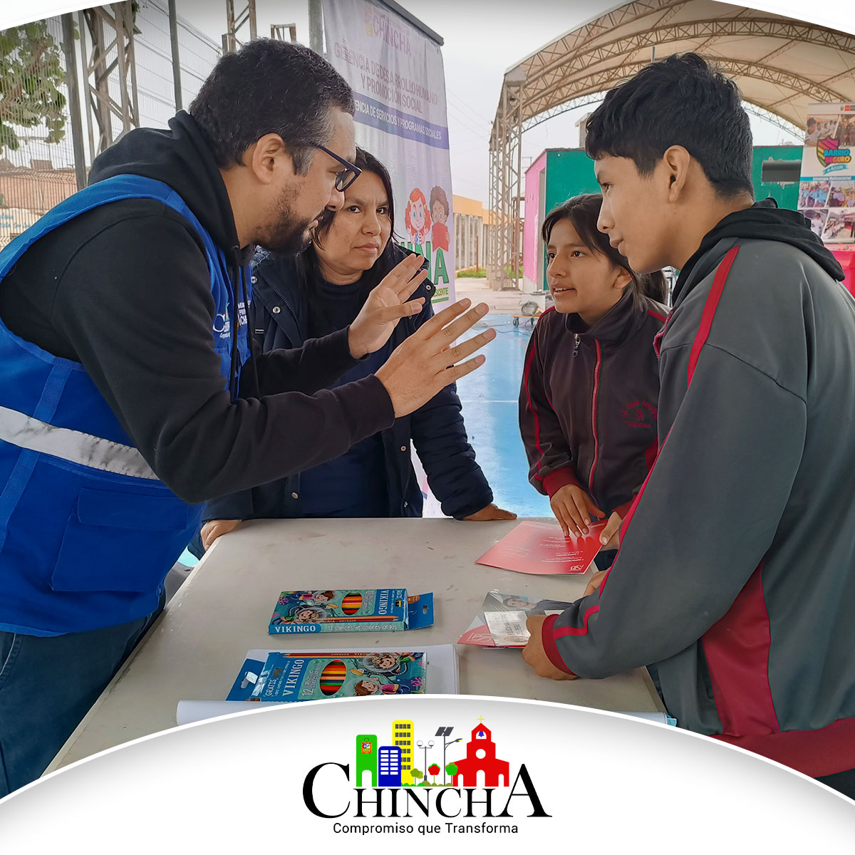 🔰El CEM 24 HORAS CHINCHA a cargo del Dr. Francesco Cesar Callao Marchan organizó una actividad de impacto en la Provincia de Chincha denominado FERIA MUTISECTORIAL MIMP TE ACOMPAÑA.
Donde la DEMUNA Provincial de chincha estuvo presente brindando atención psicologica gratuita con juegos ludicos.
📌El objetivo de este evento es concientizar a las personas adultas, jovenes y niños sobre la violencia familiar, brindando soluciones destinadas a mejorar la calidad de vida, evitando así la violencia, maltrato, descuido parental y acoso sexual.