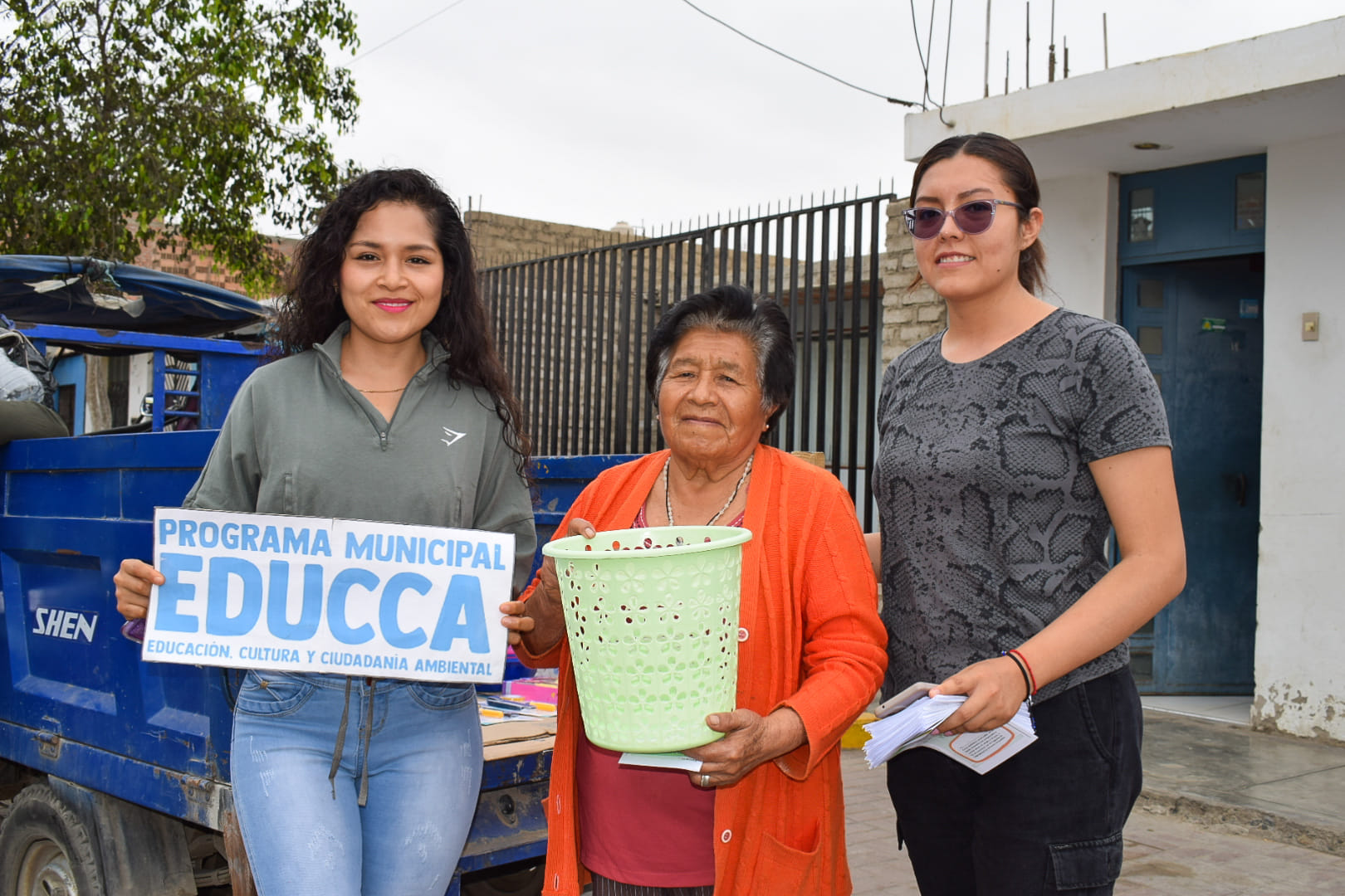 Foto de tres