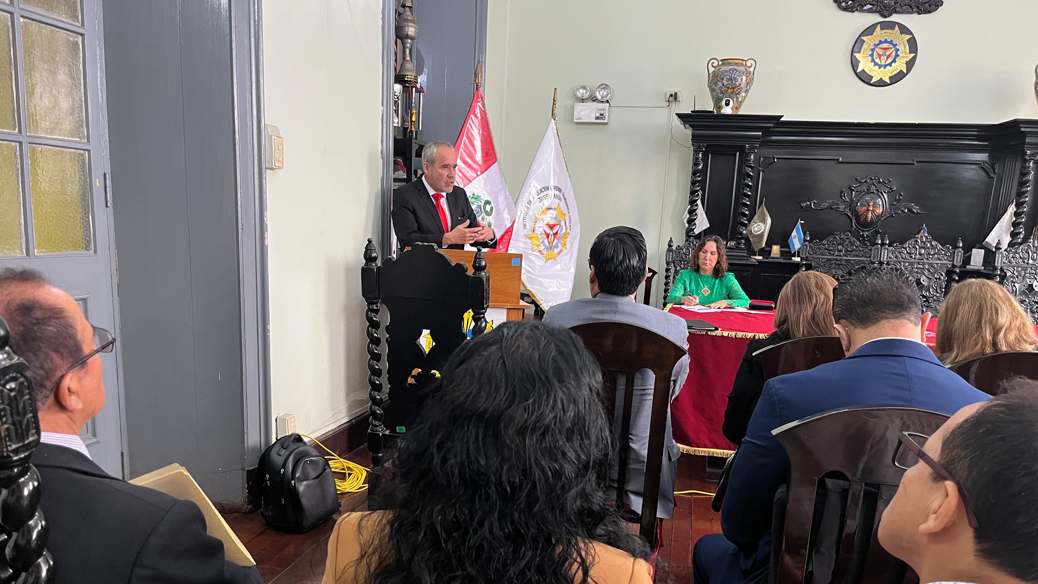 CNE participa en el IV Congreso Latinoamericano de Investigación, Innovación y Emprendimiento Educativo (IV CLIIEE)