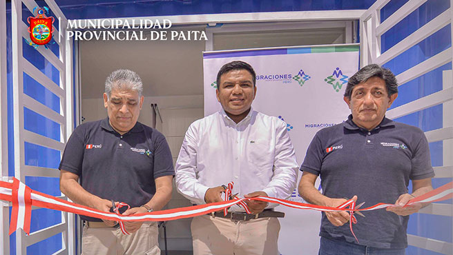 Alcalde inaugura nueva sede de migraciones en Paita.