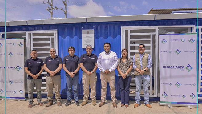 Alcalde inaugura nueva sede de migraciones en Paita.