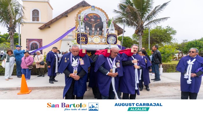 Una tarde de fe, tradición y unidad en el último recorrido del Cristo Moreno.