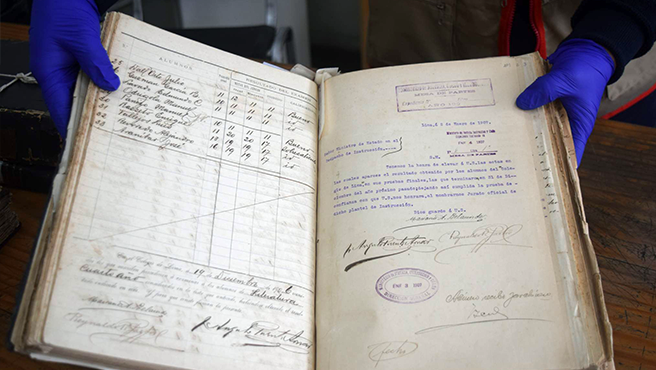 Declaran Patrimonio Cultural de la Nación al “Primer Libro de Actas de Evaluación del Ministerio de Educación, Lima 1887–1906”
