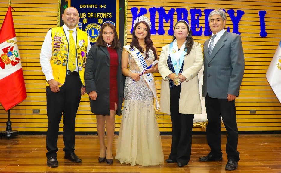 Municipalidad de Puno reconoce a personajes destacados de la ciudad lacustre