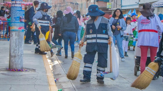 Municipalidad de Puno recolecta más de tres toneladas de residuos sólidos durante el Eco Corso de la Identidad puneña