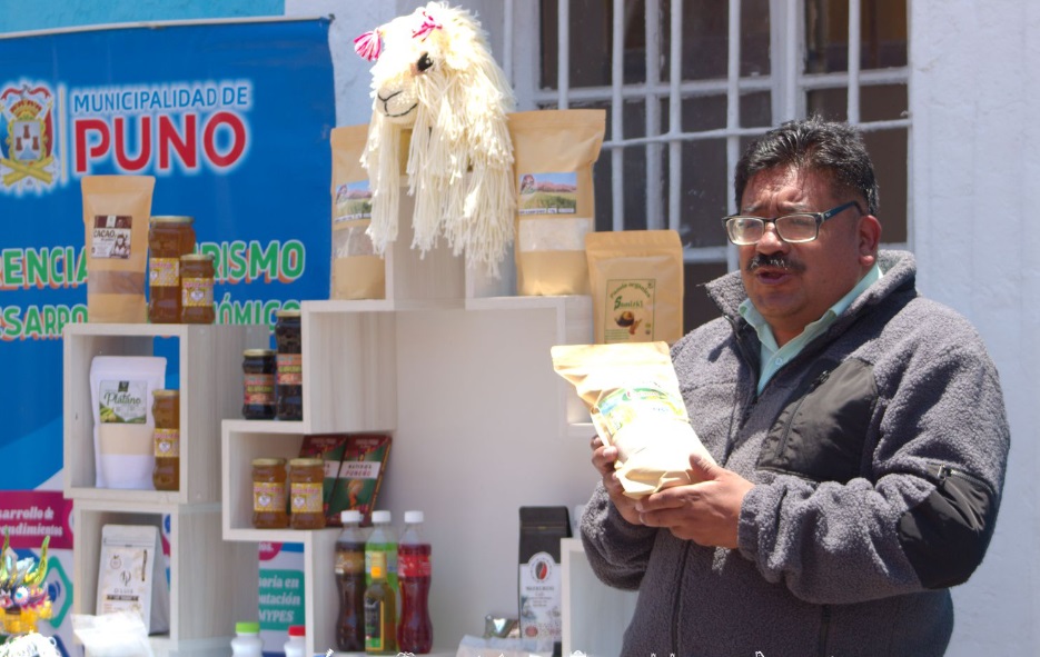 Feria del emprendedor puneño impulsa la economía local y promueve la identidad productiva de la región