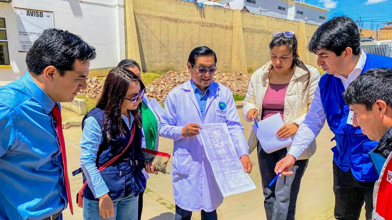Supervisión a Hospital Docente Cajamarca