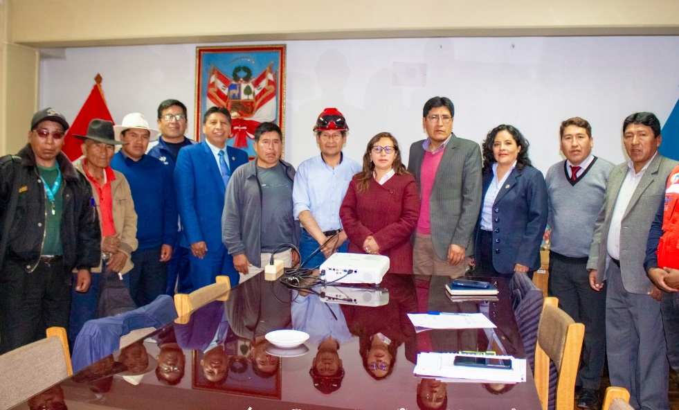 Se realizó reunión para declarar en situacion de emergencia el abastecimiento de agua potable en la ciudad de Puno