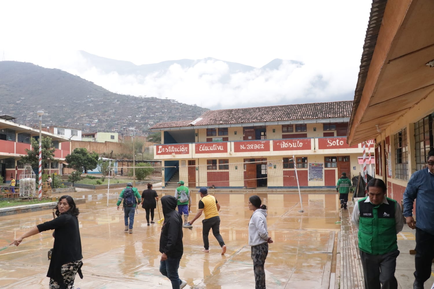 Pronied inició labores para recuperar siete instituciones educativas que sufrieron inundaciones