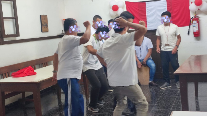 23