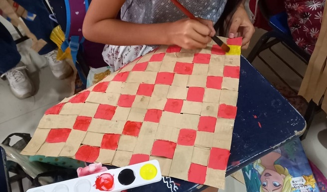 TALLERES NIÑOS PACORA HUACA BANDERA