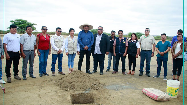 Alcalde Pedro Cuadros colocó la primera piedra para la construcción de polideportivo en el C.P El Tambo