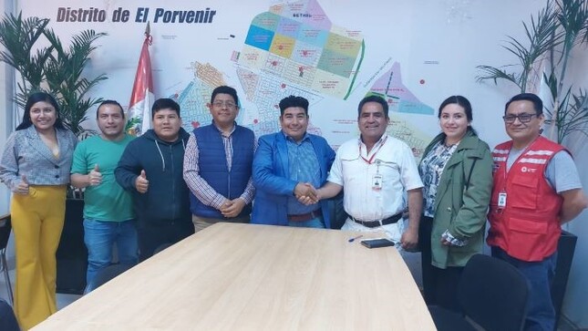 Entrega de alimentos a Municipalidad de El Porvenir