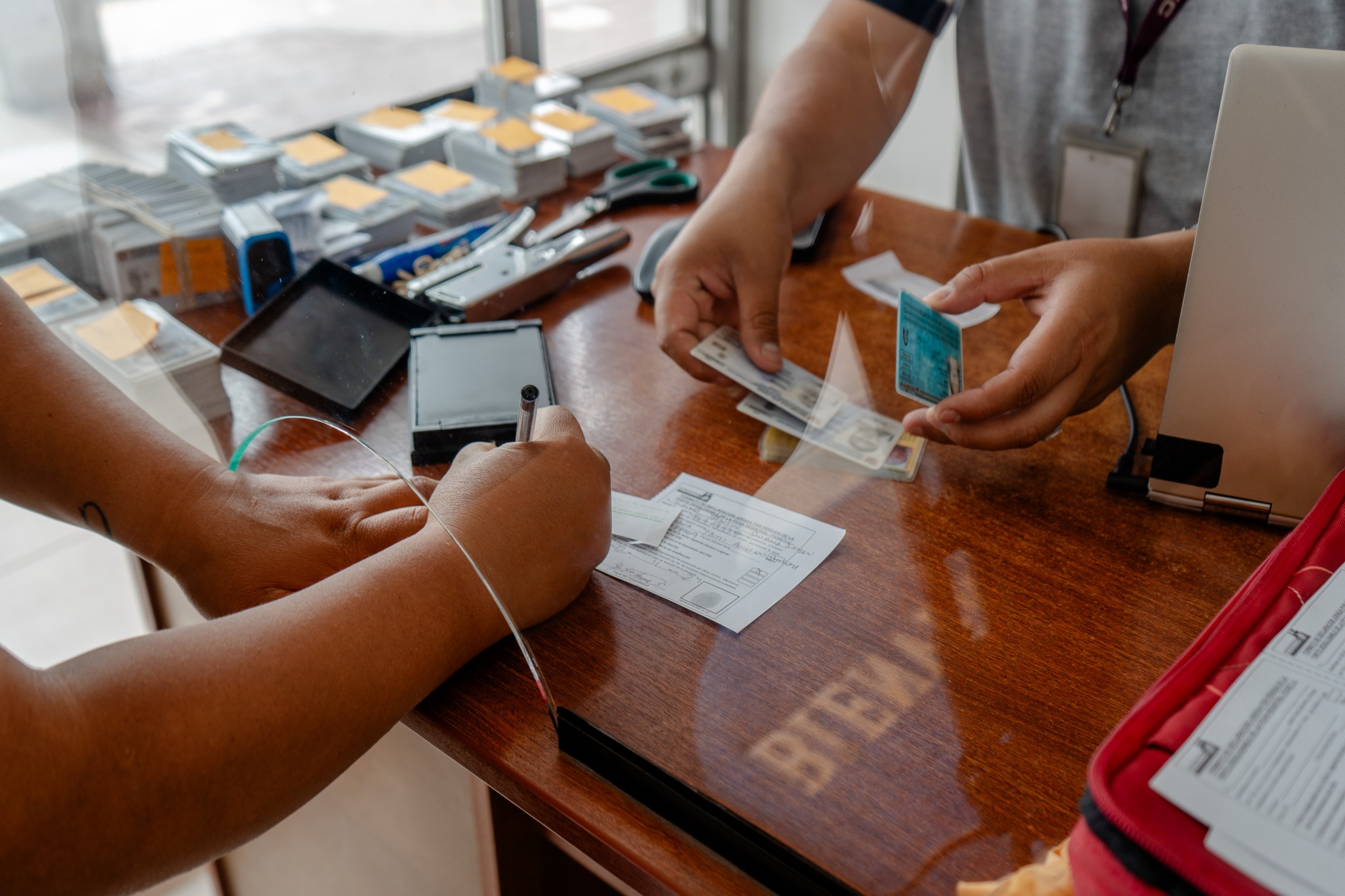 La MPH y el RENIEC inician la entrega de DNI electr贸nico hasta el 13 de noviembre