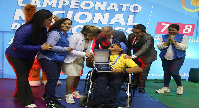 EsSalud promueve el deporte y la integración de personas con discapacidad