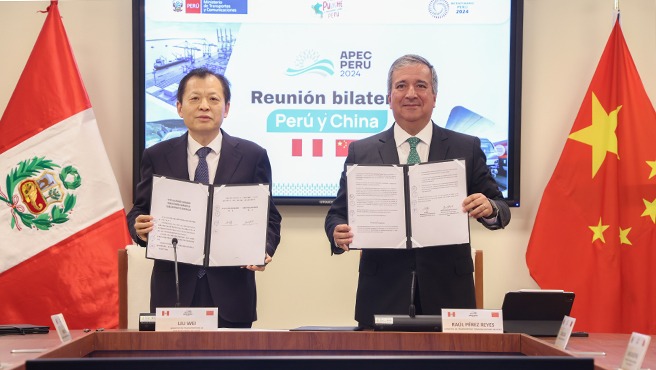 Perú y China suscriben memorándums de entendimiento para fortalecer la competitividad del sector transporte