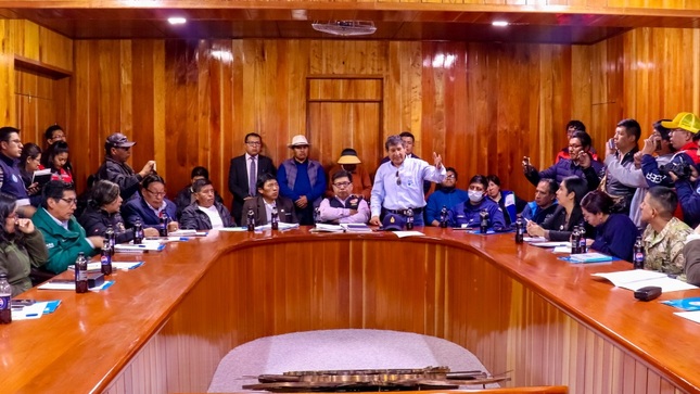 Plataforma Provincial de Defensa Civil se reúne para definir acciones ante posible declaratoria de emergencia por sequía