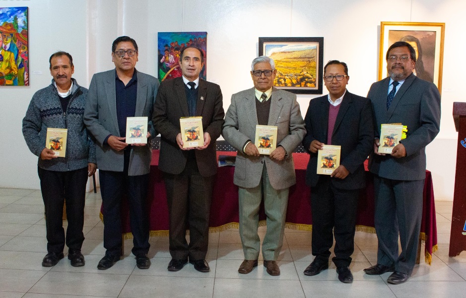 Municipalidad de Puno fomenta la lectura infantil con cuentacuentos y presentación de la obra "Lectura para niños" de José Portugal