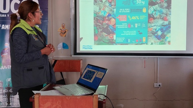 Municipalidad de Puno impulsa concientización sobre segregación de residuos sólidos en instituciones educativas