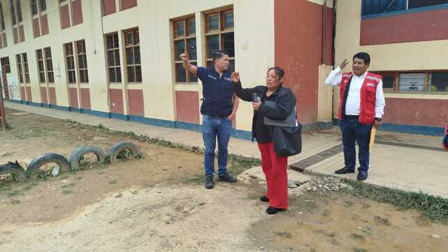 Equipos participaron en mesas de trabajo, además supervisaron despliegue de maquinaria pesada, para recuperar la infraestructura educativa y asegurar el retorno seguro a clases. 