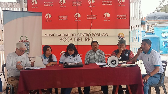 imagen que muestra la apertura de sobres en la comuna de la Municipalidad del CP Boca del Rio