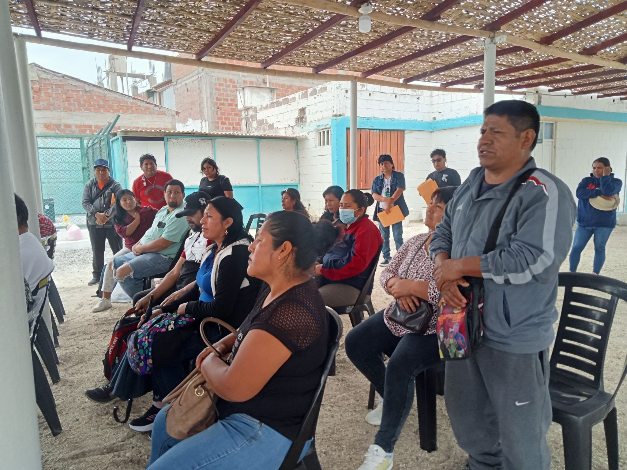imagen que muestra la apertura de sobres en la comuna de la Municipalidad del CP Boca del Rio